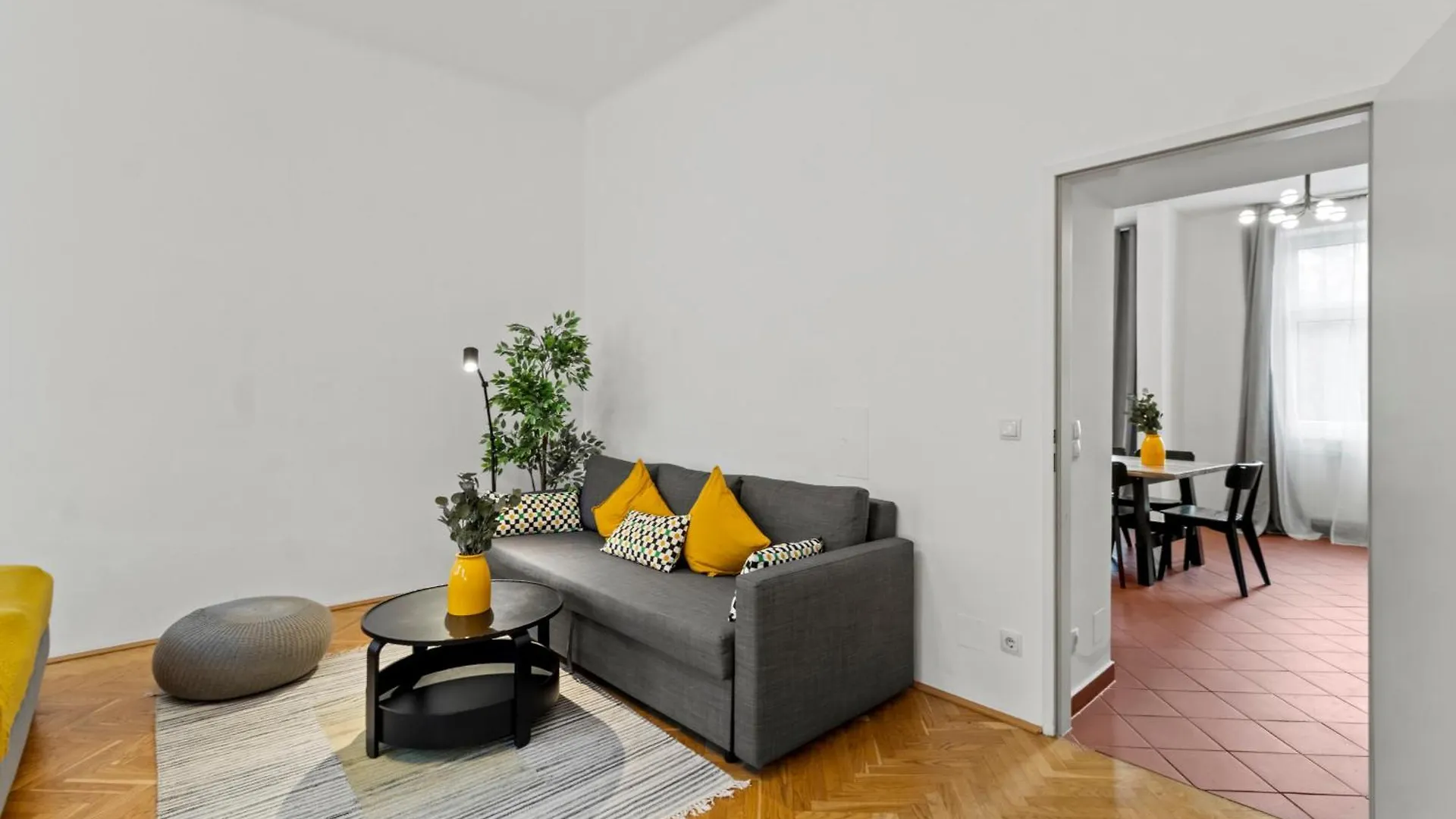 Chic Vienna Apartment