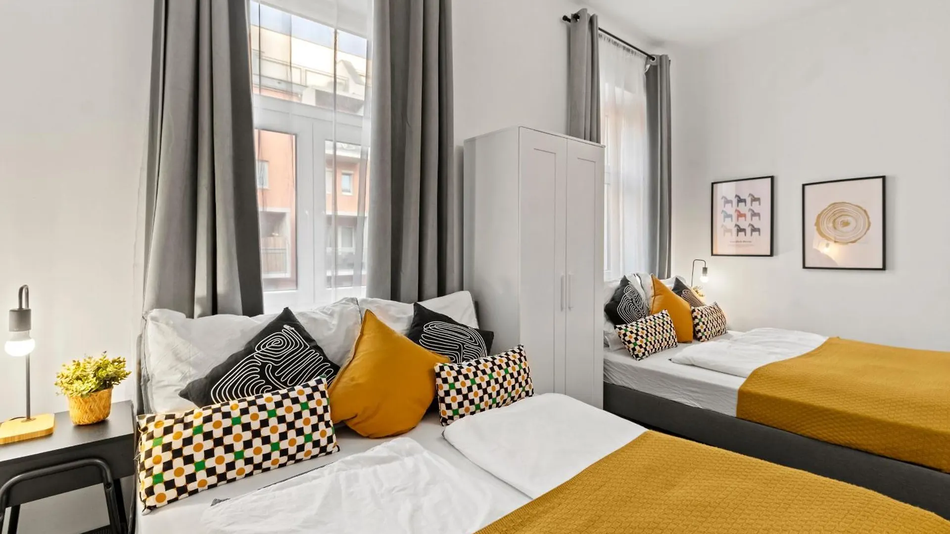 Chic Vienna Apartment