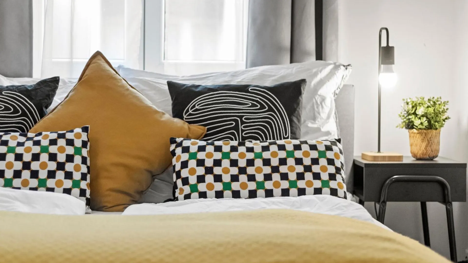 Chic Vienna Apartment
