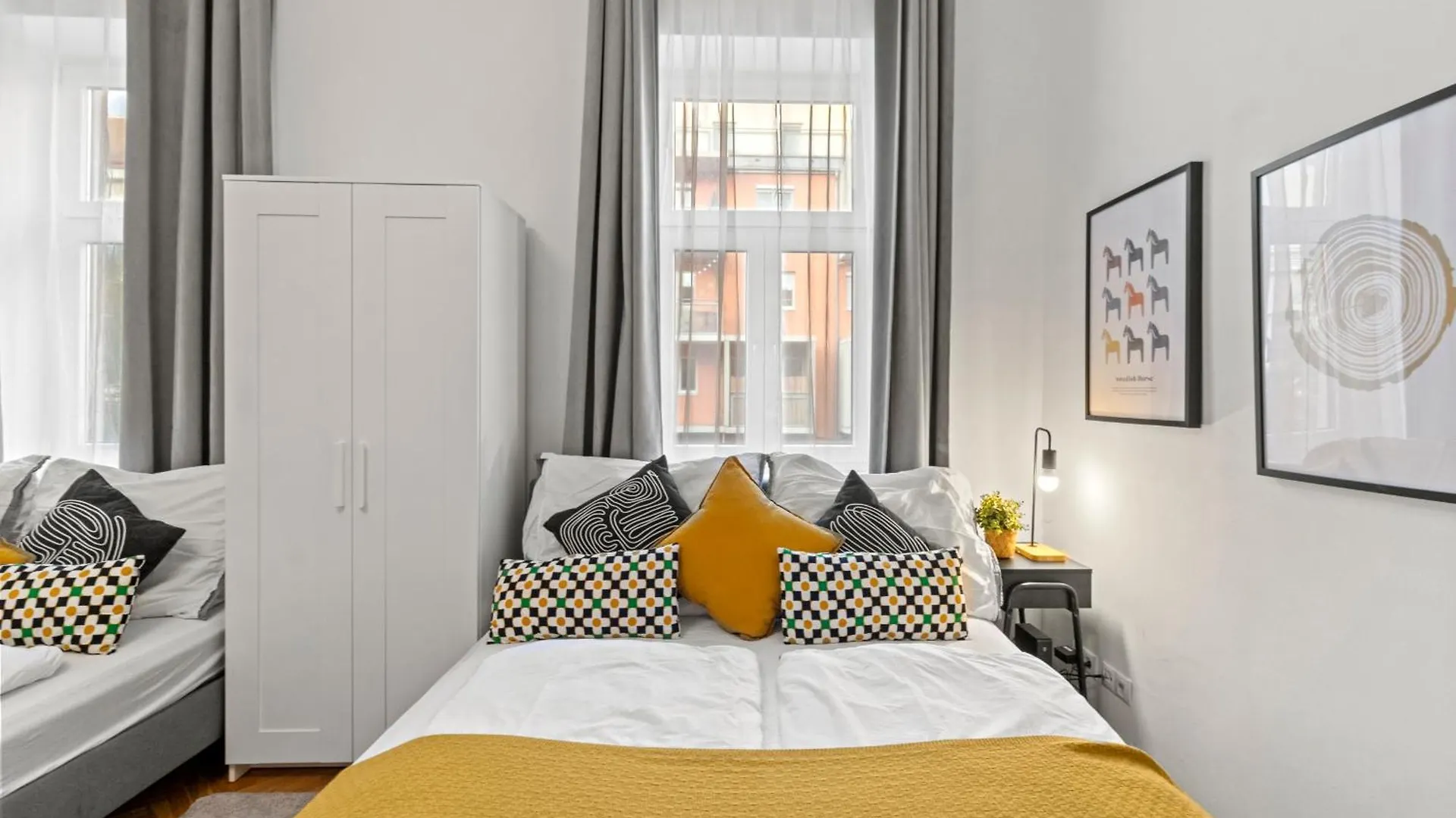 Chic Vienna Apartment