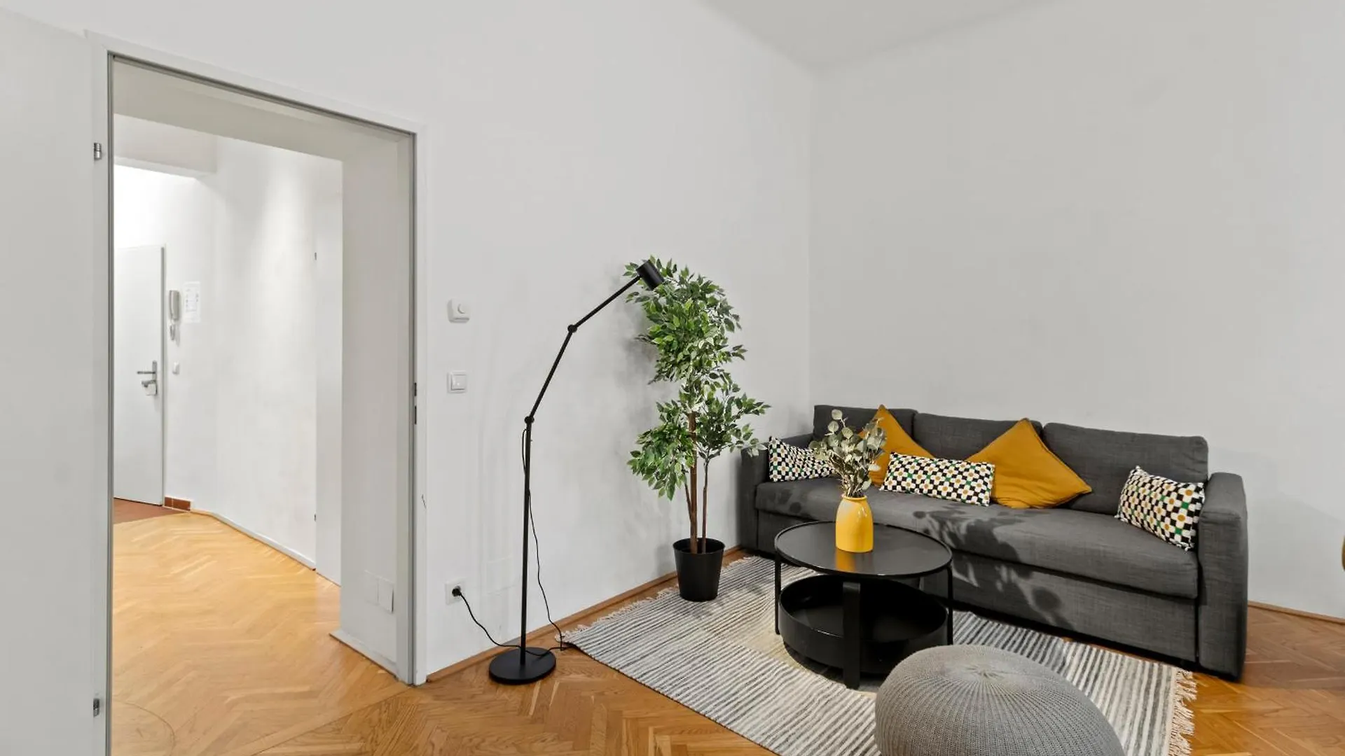 Chic Vienna Apartment Austria